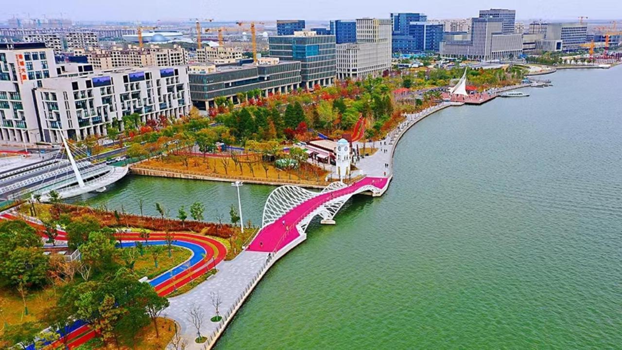 Holiday Inn Shanghai Dishui Lake By Ihg Nanhui Exterior photo
