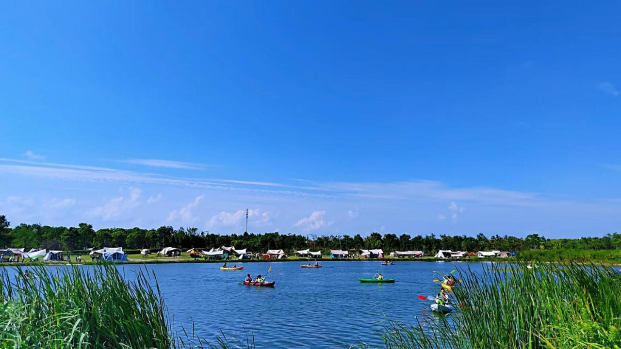 Holiday Inn Shanghai Dishui Lake By Ihg Nanhui Exterior photo