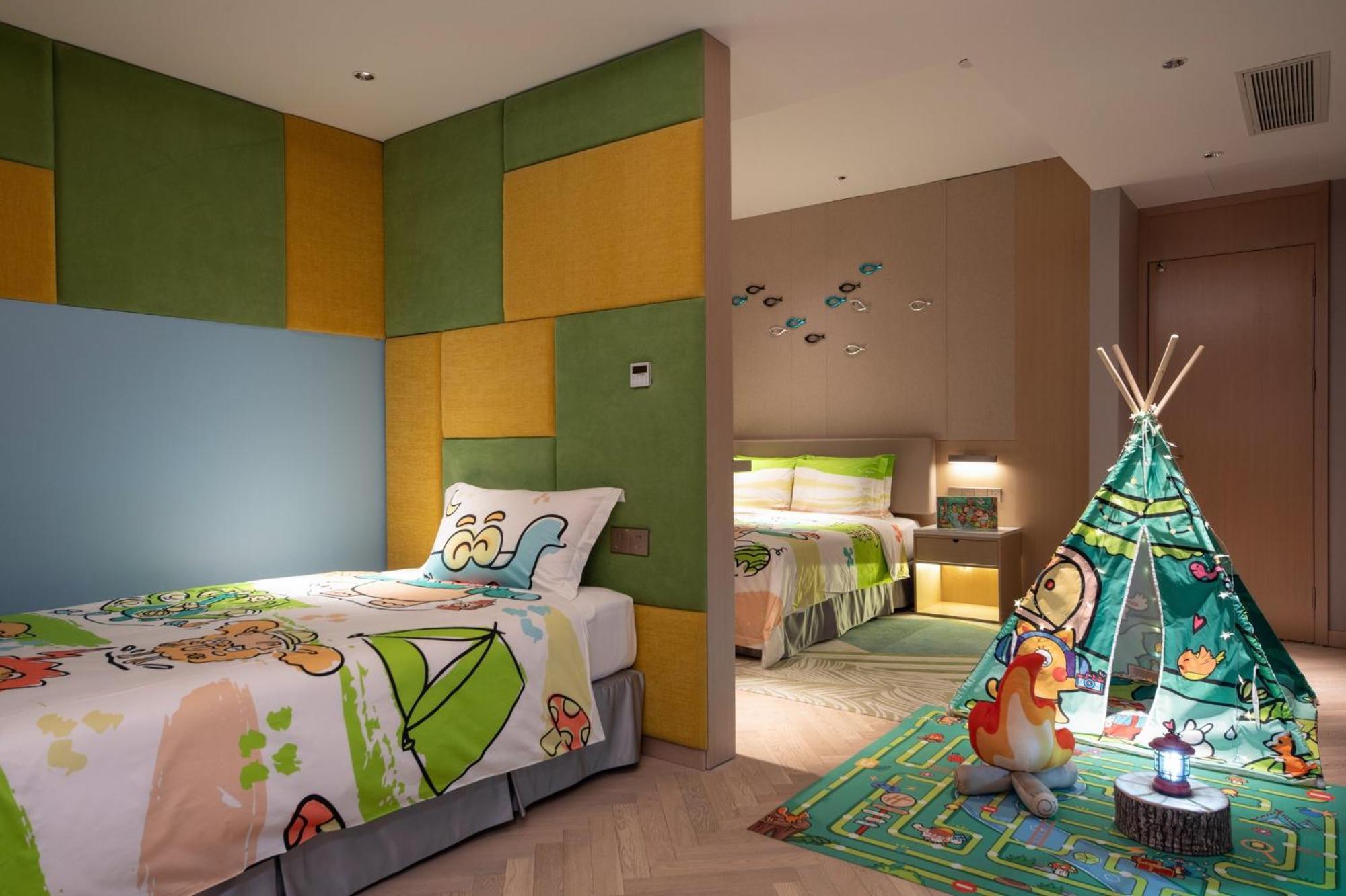 Holiday Inn Shanghai Dishui Lake By Ihg Nanhui Exterior photo